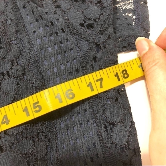 Everly Lace Blue Romper Sz Large Women’s Shorts - Picture 9 of 9